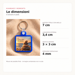 Ci teniamo in piedi: altezza totale 7 cm, larghezza 3,4 cm, grafica 3 × 3 cm, spessore 4 mm.