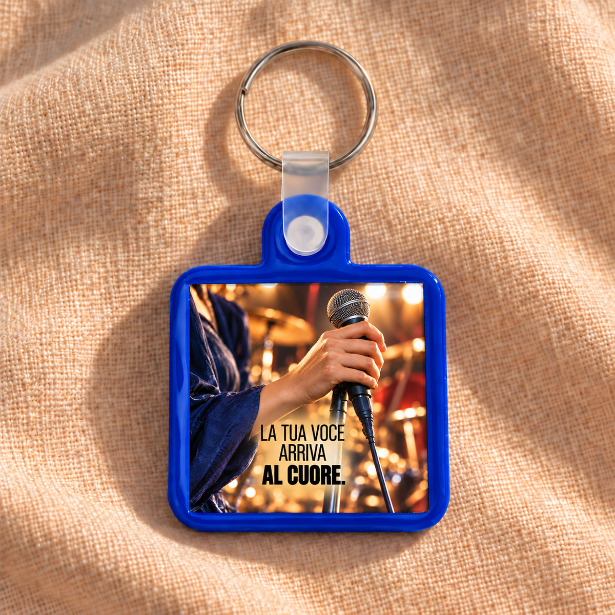 KhamaKey Moments | Cornice blu | La tua voce arriva al cuore. | frontale